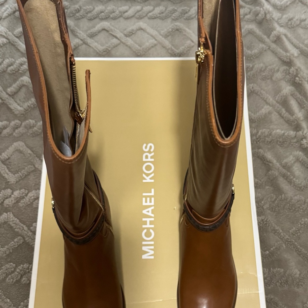 Michael Kors Mindy Boot - Picture 4 of 8